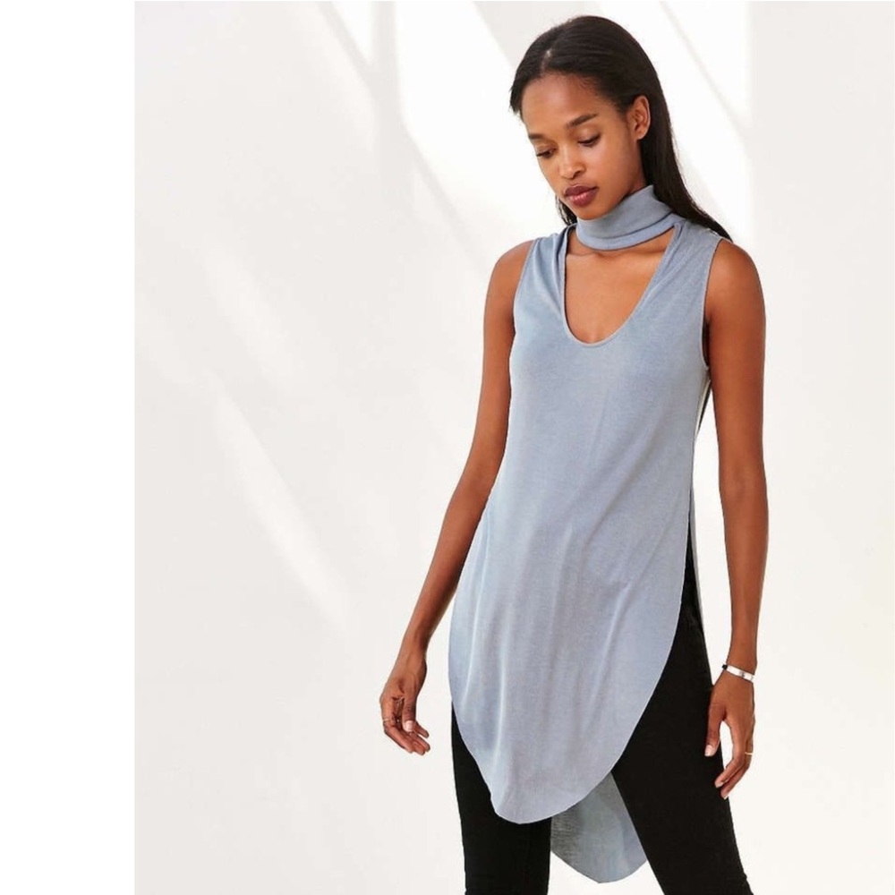 Silence + Noise Cowl neck keyhole cut out  Sleeveless Tunic S